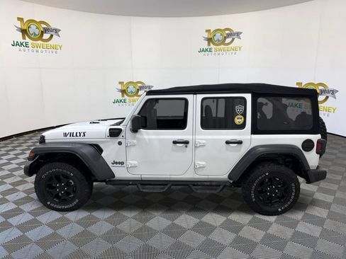 Used 2023 Jeep Wrangler Unlimited w/ Cold Weather Group AWD/4WD image 6
