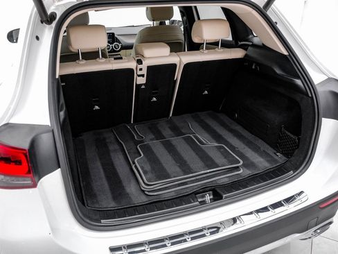 Used 2021 Mercedes-Benz GLA 250 4MATIC image 47