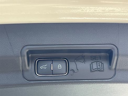 New 2026 Ford Explorer Platinum w/ LUX Leather Package image 26