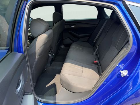 Used 2025 Honda Accord Sport image 31