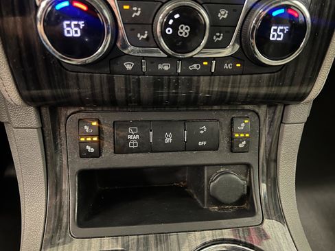 Used 2014 Chevrolet Traverse LT FWD image 41
