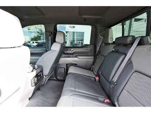 Used 2024 Chevrolet Silverado 1500 ZR2 w/ Technology Package image 10