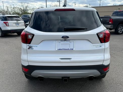 Used 2019 Ford Escape Titanium image 6