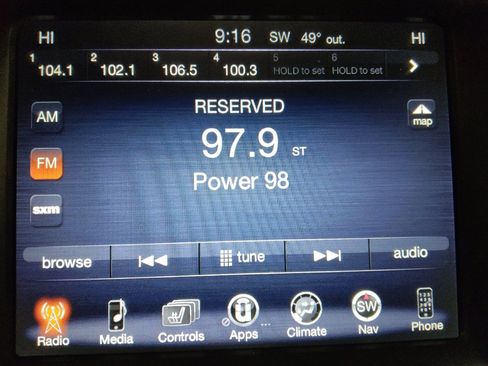 Used 2017 Jeep Cherokee Trailhawk image 25