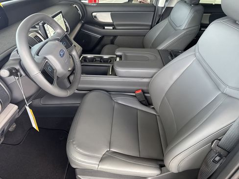 New 2026 Ford Expedition Max Active image 22