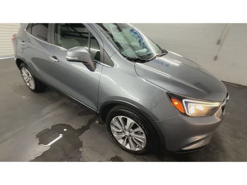 Used 2019 Buick Encore Preferred FWD image 2