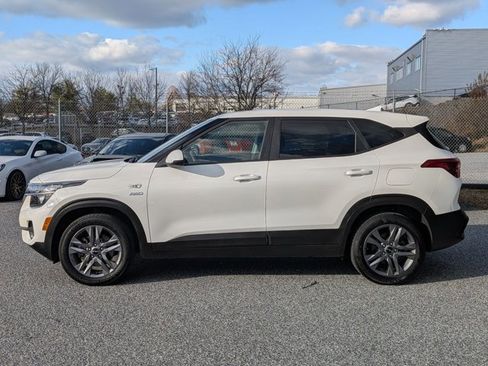 Used 2022 Kia Seltos LX image 9