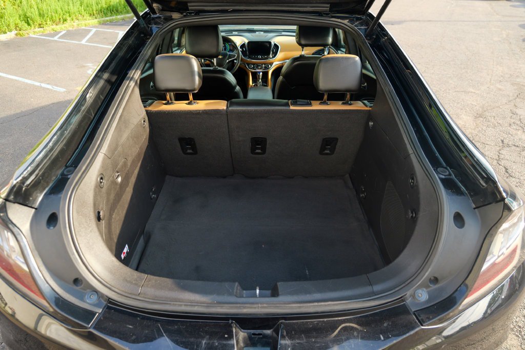 Used 2018 Chevrolet Volt Premier w/ Driver Confidence Package FWD image 56