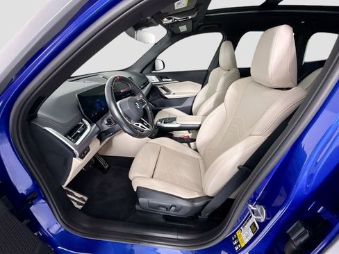 Used 2024 BMW X1 M35i w/ Shadowloine Package AWD/4WD image 19