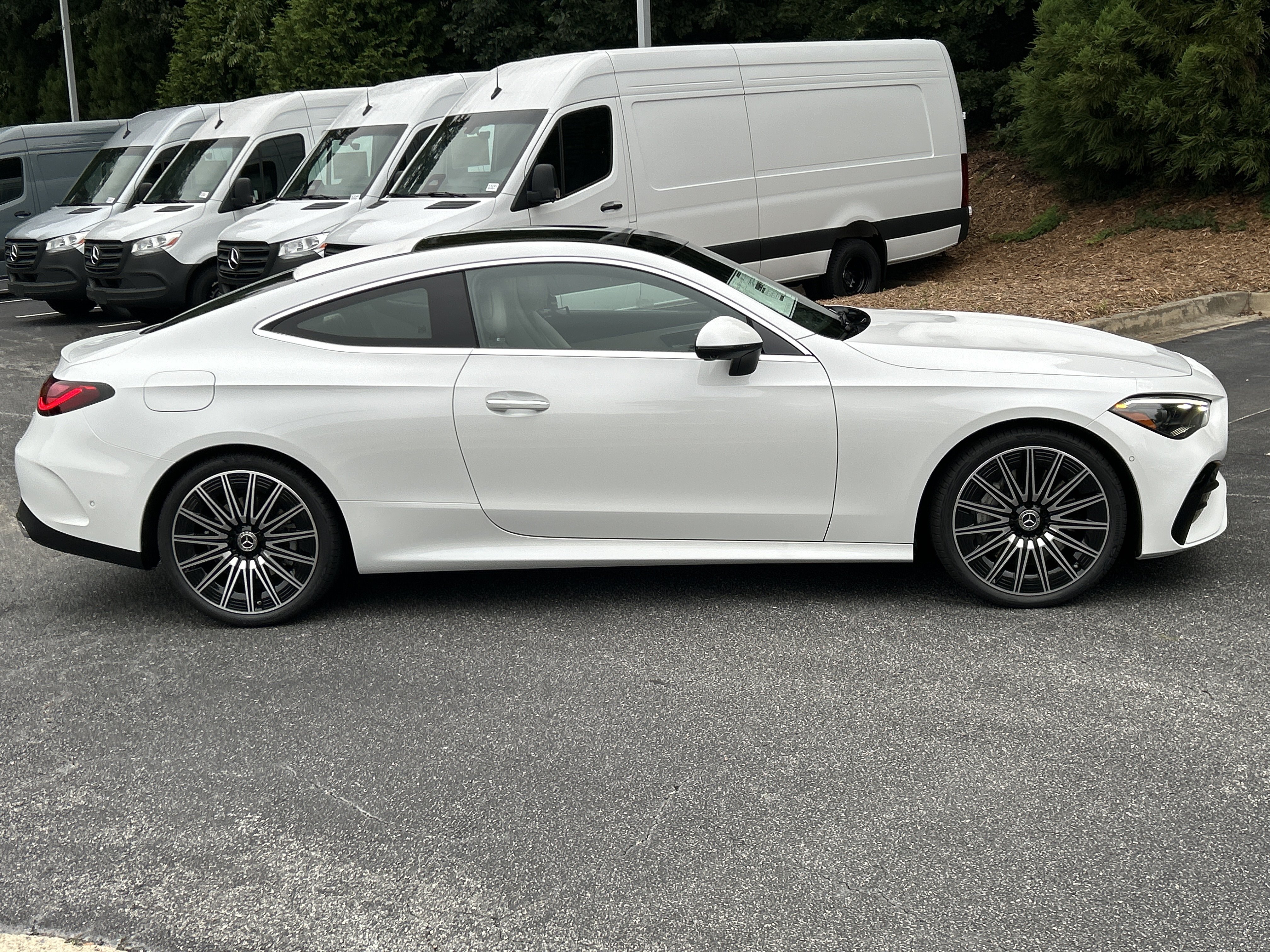 New 2027 Mercedes-Benz CLE 450 4MATIC Coupe image 5