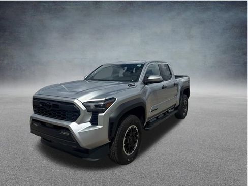Used 2026 Toyota Tacoma TRD Off-Road w/ TRD Off Road Upgrade Package AWD/4WD image 3