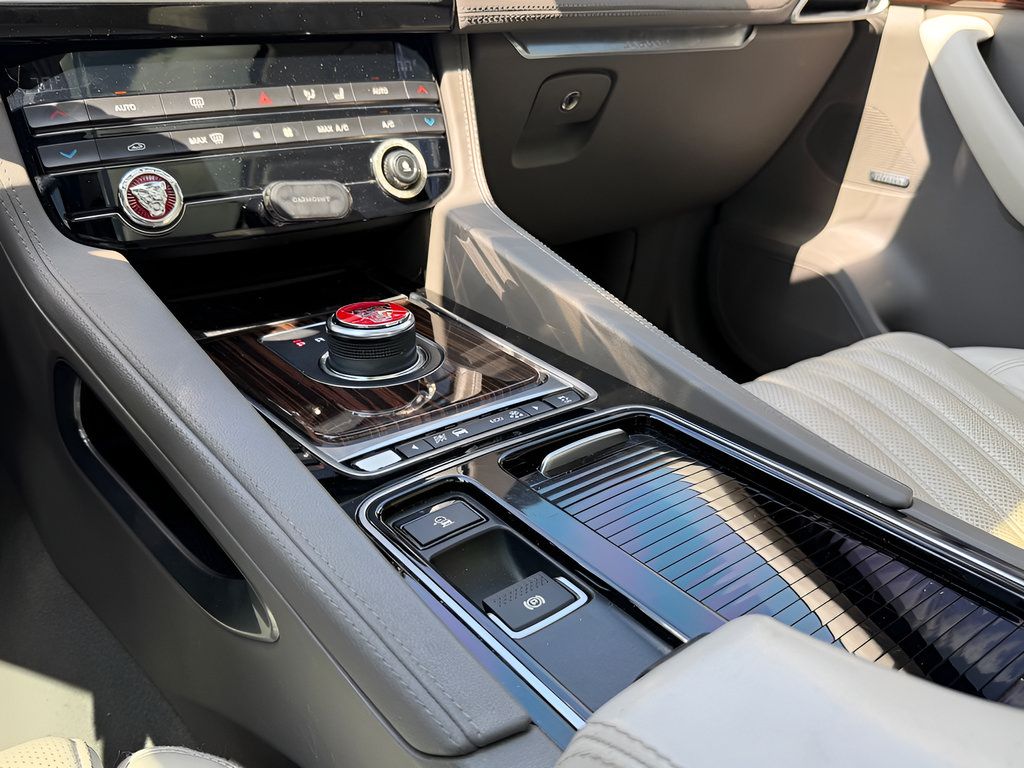 Used 2019 Jaguar F-PACE Portfolio AWD/4WD image 50