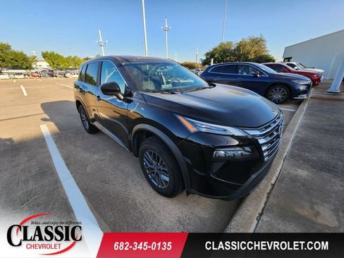 Used 2026 Nissan Rogue SV AWD/4WD image 1