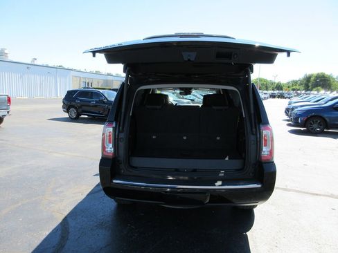 Used 2016 GMC Yukon Denali AWD/4WD image 7