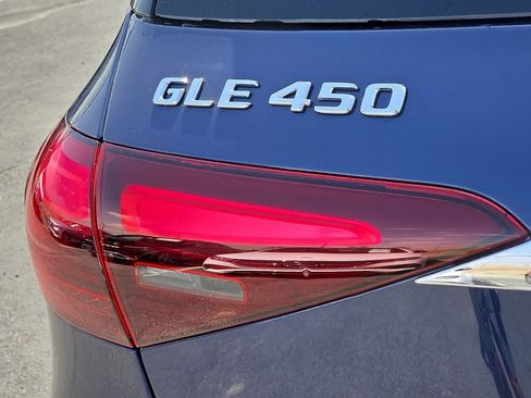 New 2026 Mercedes-Benz GLE 450 4MATIC image 9