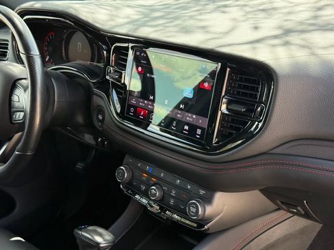 Used 2024 Dodge Durango GT RWD image 28