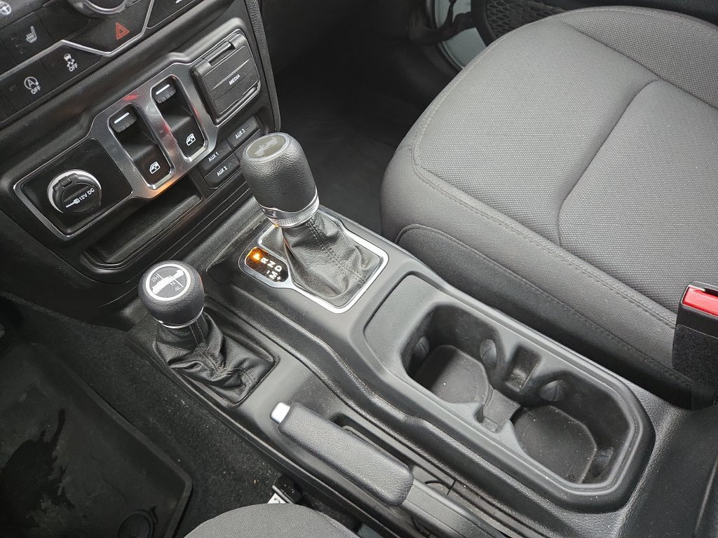 Used 2023 Jeep Wrangler Sport AWD/4WD image 24