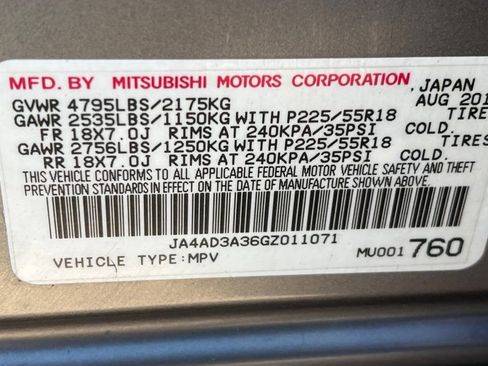 Used 2016 Mitsubishi Outlander SEL FWD image 25