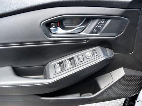 Used 2025 Honda Accord Sport image 6