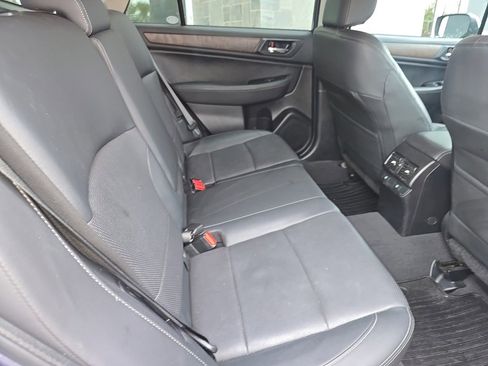 Used 2016 Subaru Outback 2.5i Limited image 17