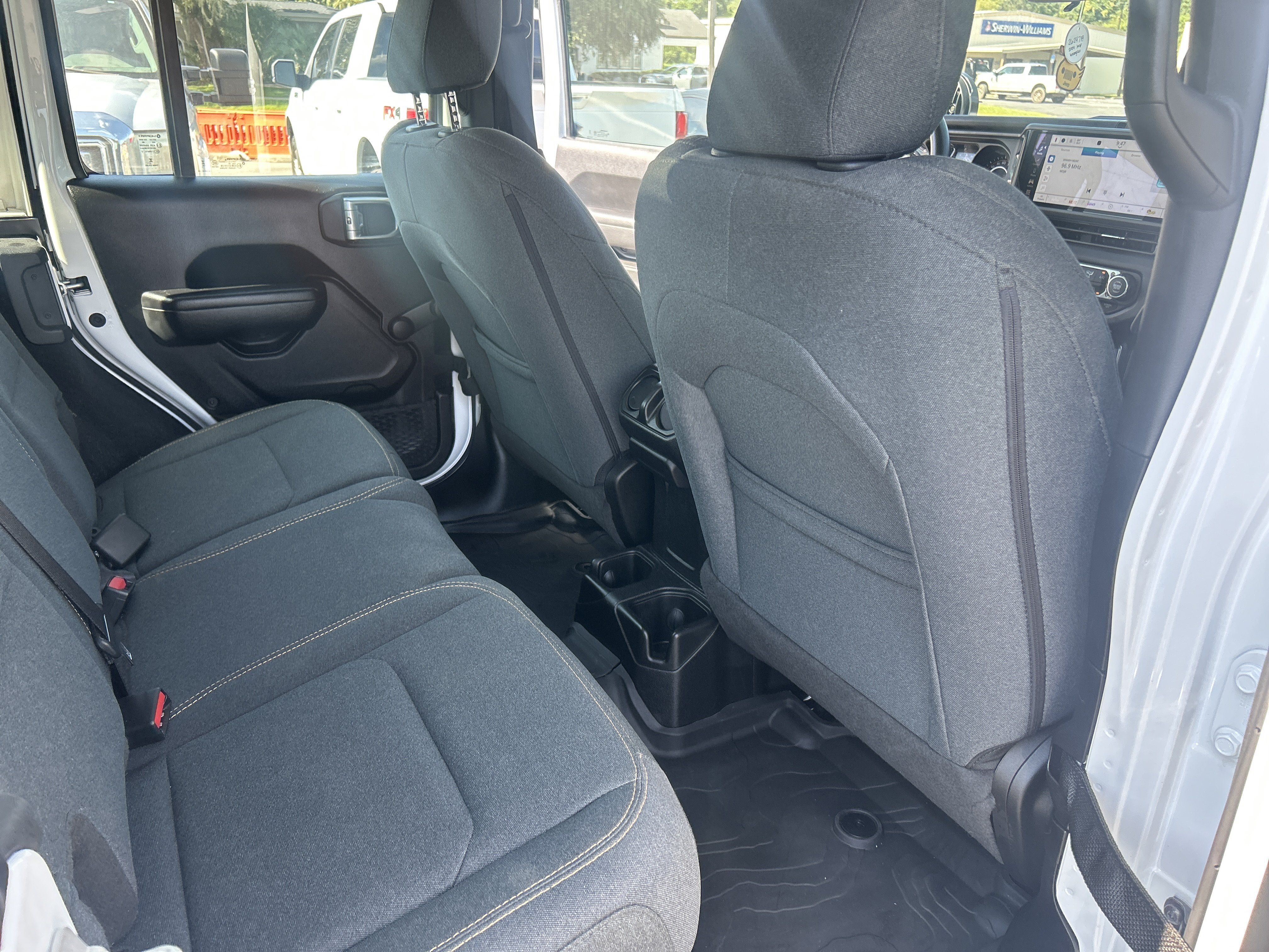 Used 2024 Jeep Wrangler Unlimited Sport AWD/4WD image 19