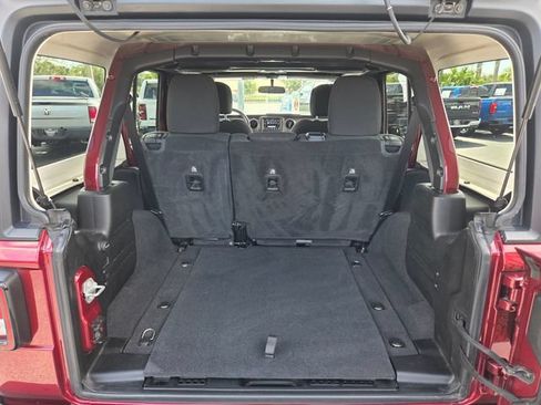 Used 2021 Jeep Wrangler Unlimited Sport AWD/4WD image 17