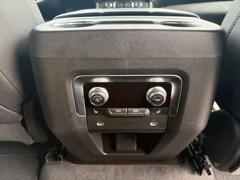 Used 2023 GMC Yukon XL AT4 AWD/4WD image 20