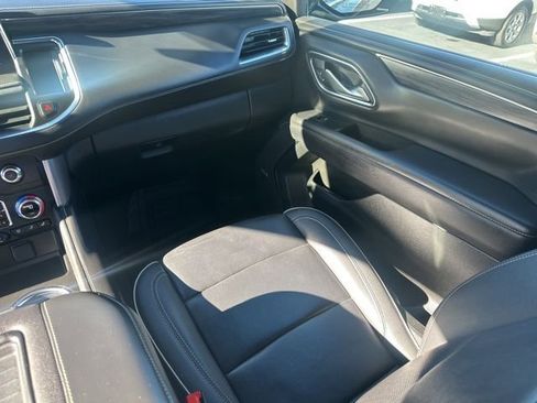 Used 2024 GMC Yukon SLT image 31