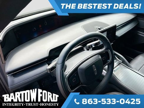 Used 2024 Lincoln Nautilus Premier w/ Jet Appearance Package image 8