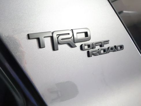 Used 2020 Toyota 4Runner TRD Off-Road Premium w/ Moonroof Package AWD/4WD image 43