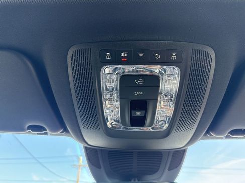 Certified 2025 Mercedes-Benz GLS 450 4MATIC image 26