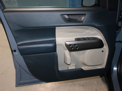 New 2026 Ford Maverick Lariat image 4