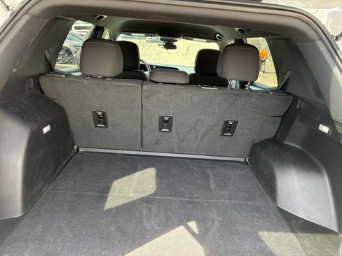 Used 2025 Chevrolet Equinox LT image 32