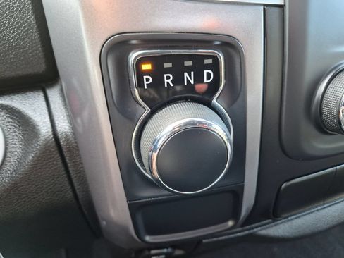 Used 2024 RAM 1500 Warlock RWD image 12
