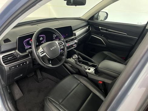 Used 2025 Kia Telluride S FWD image 26
