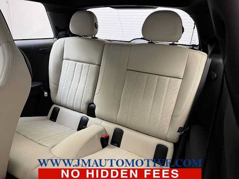 Used 2025 MINI Cooper 2-Door Hardtop FWD image 15