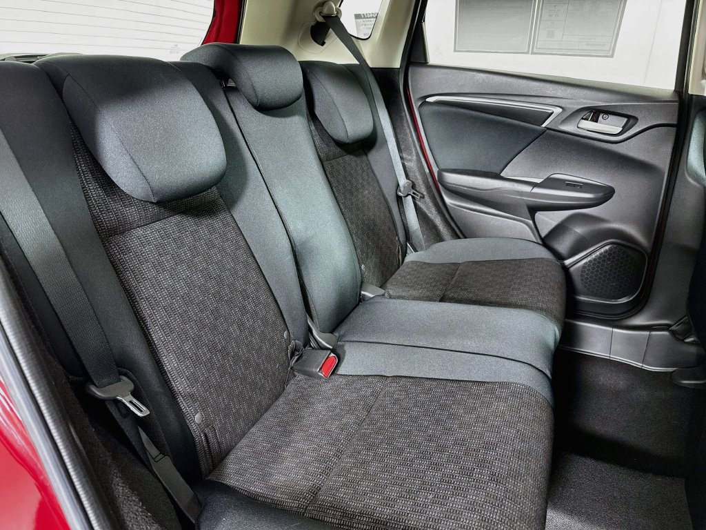 Used 2017 Honda Fit LX image 28