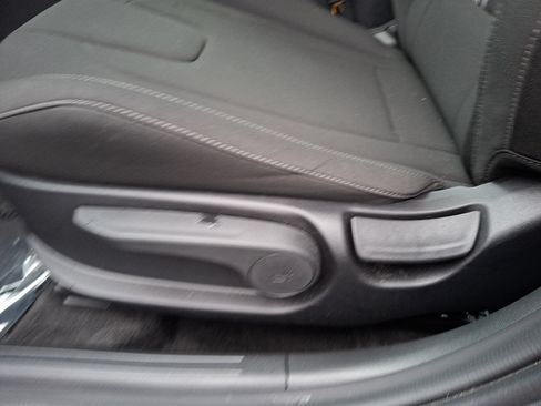 Certified 2025 Hyundai Elantra Sport FWD image 14