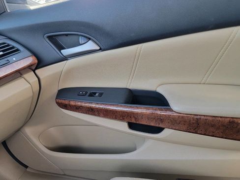 Used 2011 Honda Accord EX-L image 22