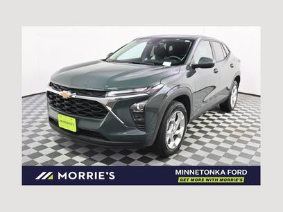 Used 2025 Chevrolet Trax LS w/ LS Convenience Package