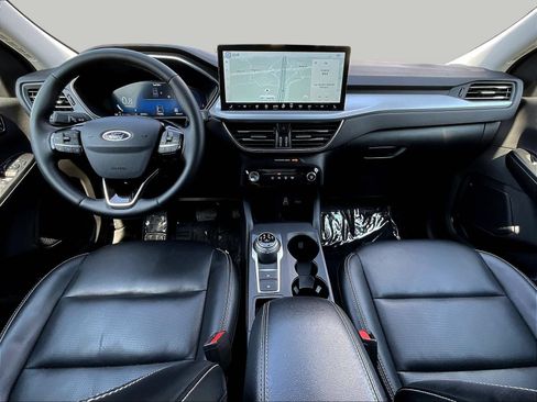 Used 2025 Ford Escape Platinum AWD/4WD image 10