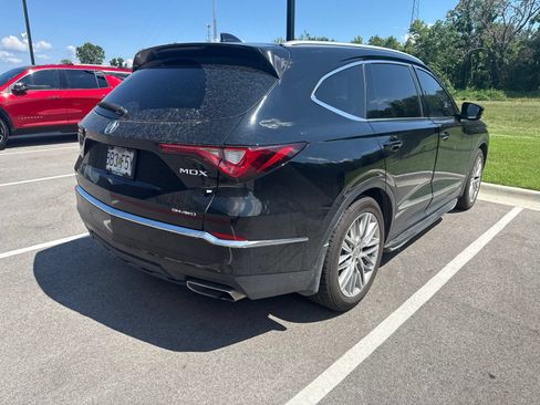 Used 2022 Acura MDX SH-AWD w/ Advance Package image 3