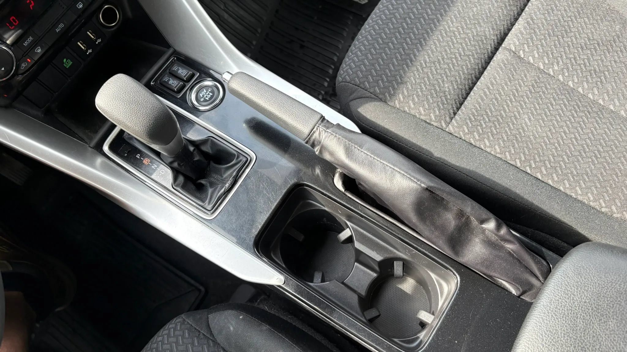 Used 2023 Mitsubishi Eclipse Cross LE AWD/4WD image 25