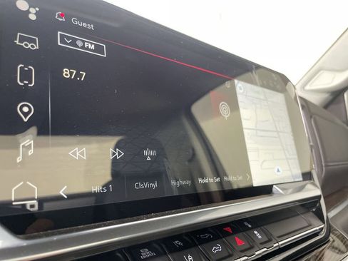 Used 2024 GMC Sierra 2500 SLE w/ SLE Convenience Package image 13