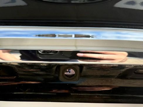 Used 2016 Toyota Camry LE FWD image 36