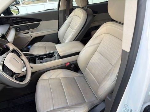 Used 2024 Lincoln Nautilus Reserve w/ Equipment Group 202A AWD/4WD image 15