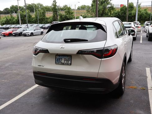 Used 2024 Honda HR-V LX image 7