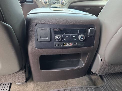 Used 2016 GMC Yukon XL Denali w/ Open Road Package RWD image 26
