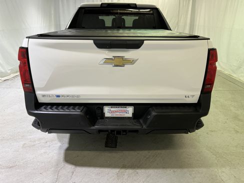 Used 2024 Chevrolet Silverado EV W/T image 9