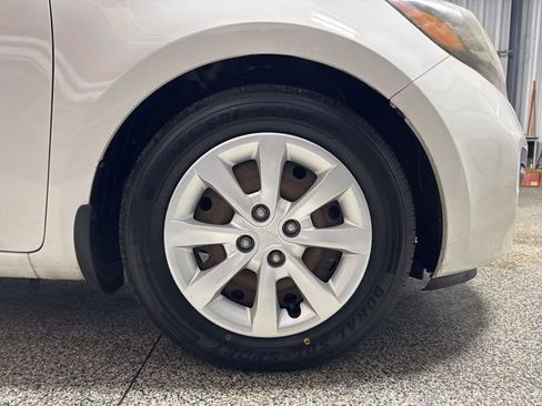 Used 2015 Kia Rio LX image 26